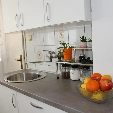 Sarafi Apartment Zadar